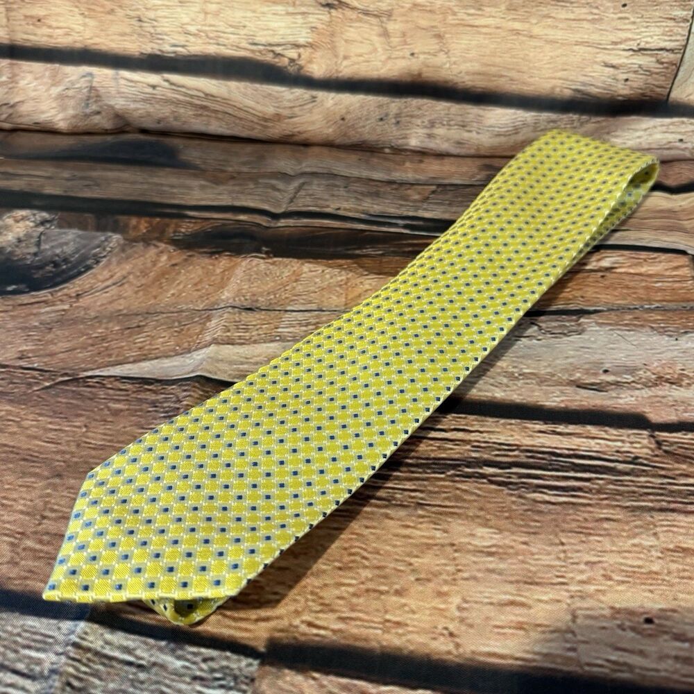 Geoffrey Beene Silk Tie Mens Yellow Blue Diamond Geometric Woven Necktie 3.5 W